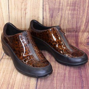 Cole Haan Nike Air Colab Size 8 Waterproof Patten Zip Front Leopard Print